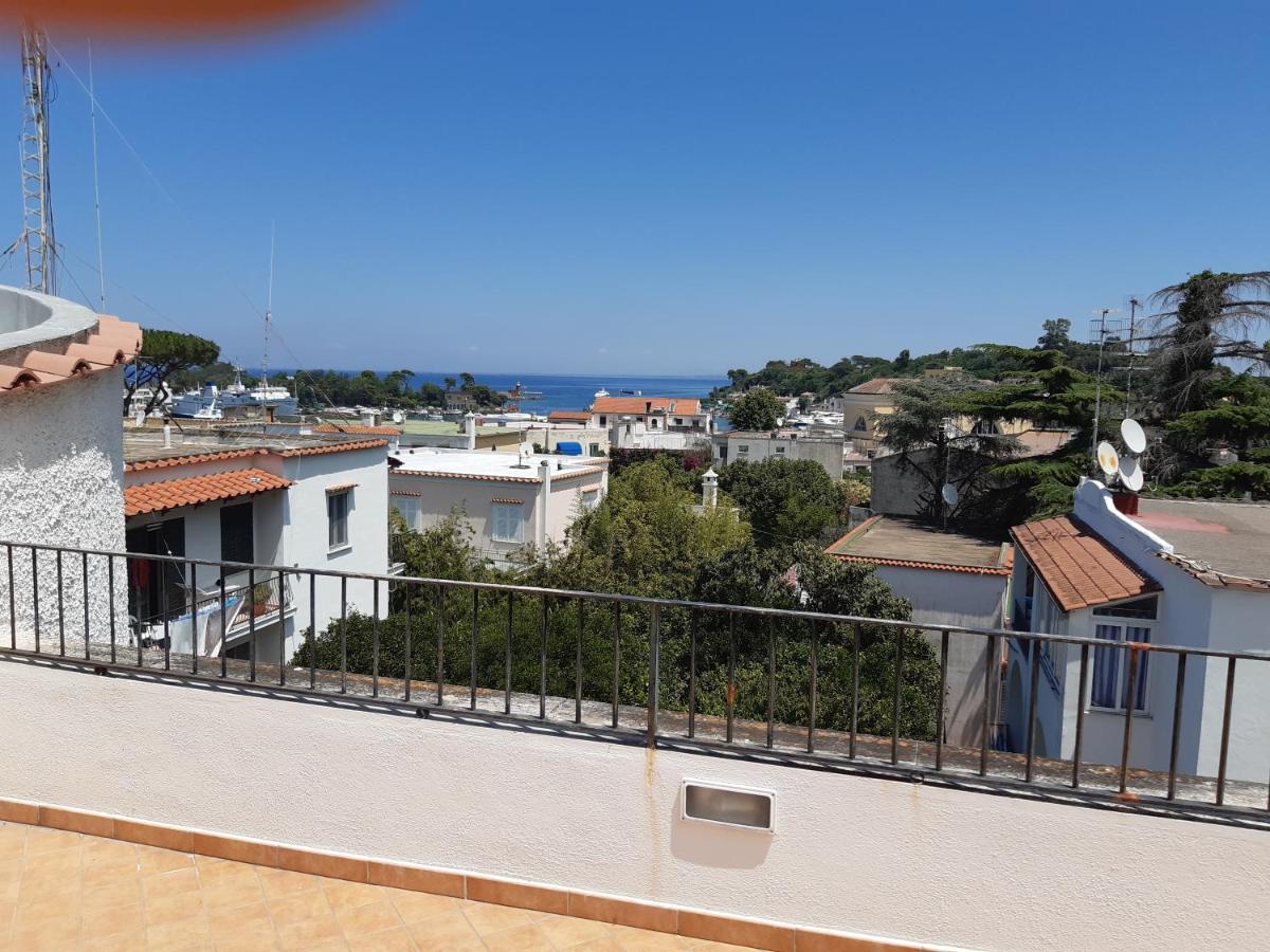 Villa Angela Иския Екстериор снимка
