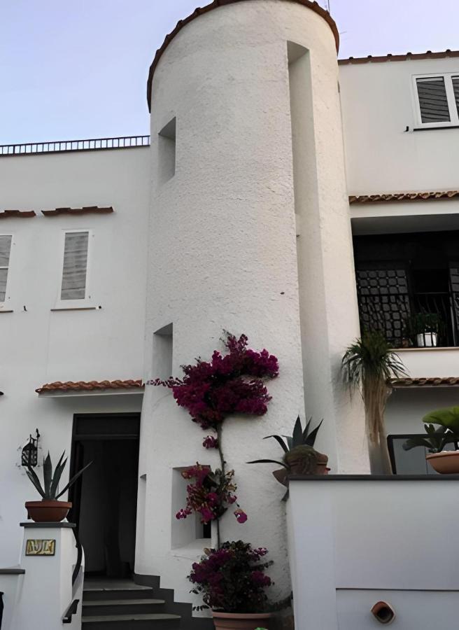 Villa Angela Иския Екстериор снимка